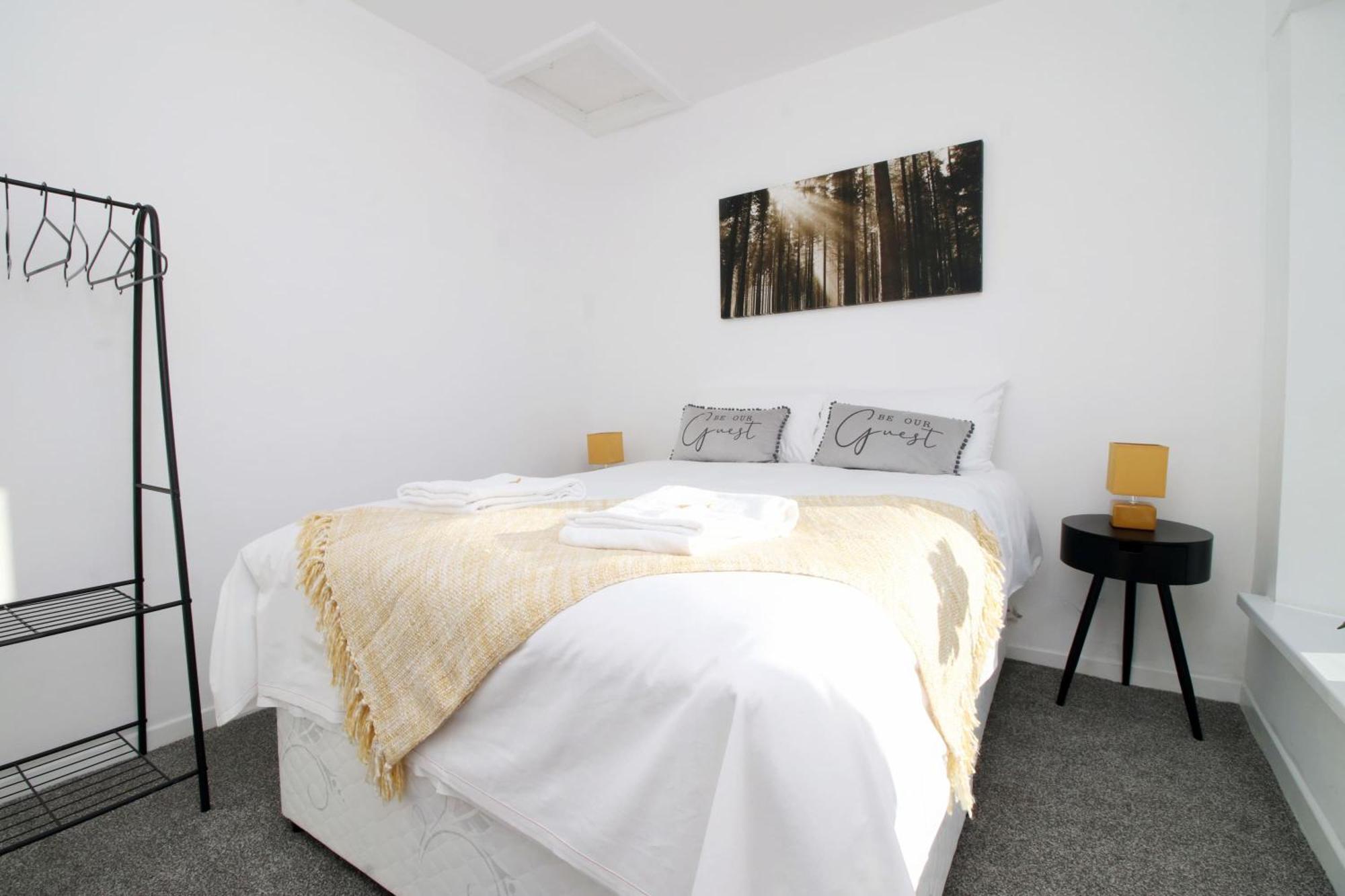 Very Special Home In Rhondda Valley Herbert House By Staystaycations Treorky 외부 사진