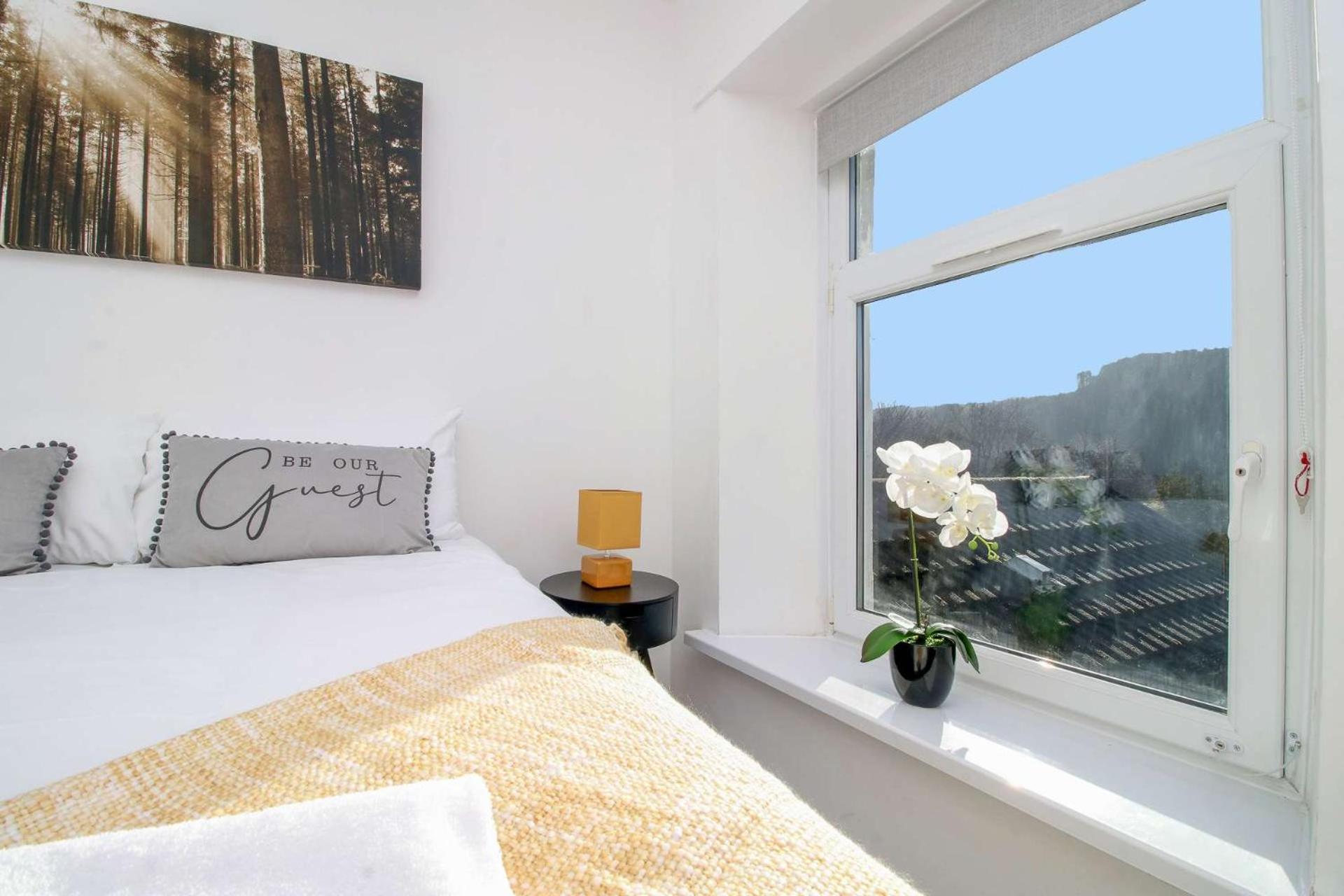 Very Special Home In Rhondda Valley Herbert House By Staystaycations Treorky 외부 사진